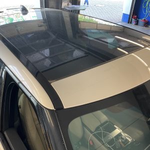 2018 Land Rover Range Rover Velar 3.0 V6 R-Dynamic SE - Image 5