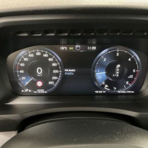 2018 Volvo XC90 2.0 D5 Momentum AWD Automatic - Image 3