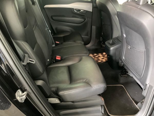 2018 Volvo XC90 2.0 D5 Momentum AWD Automatic - Image 2